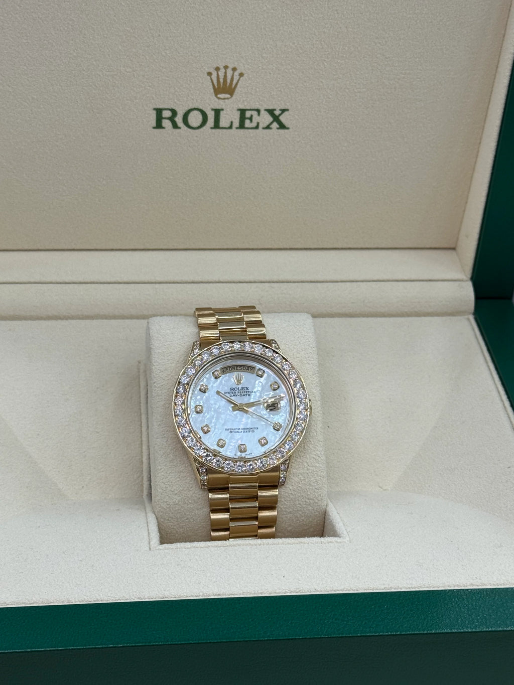 1981 Rolex Day Date #18038 - 36 Mm Presidential 18k Full Gold Diamond Dial Diamond Bezel